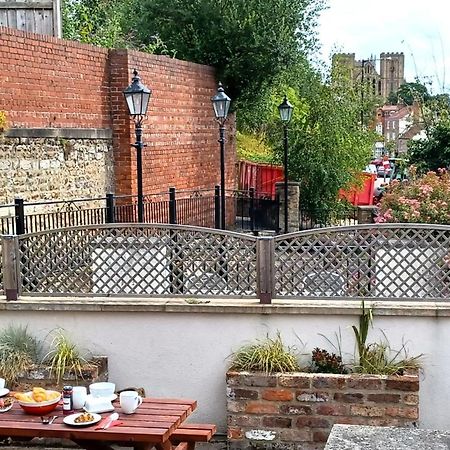 Central Ripon Apartment - View Of The Cathedral! Екстериор снимка