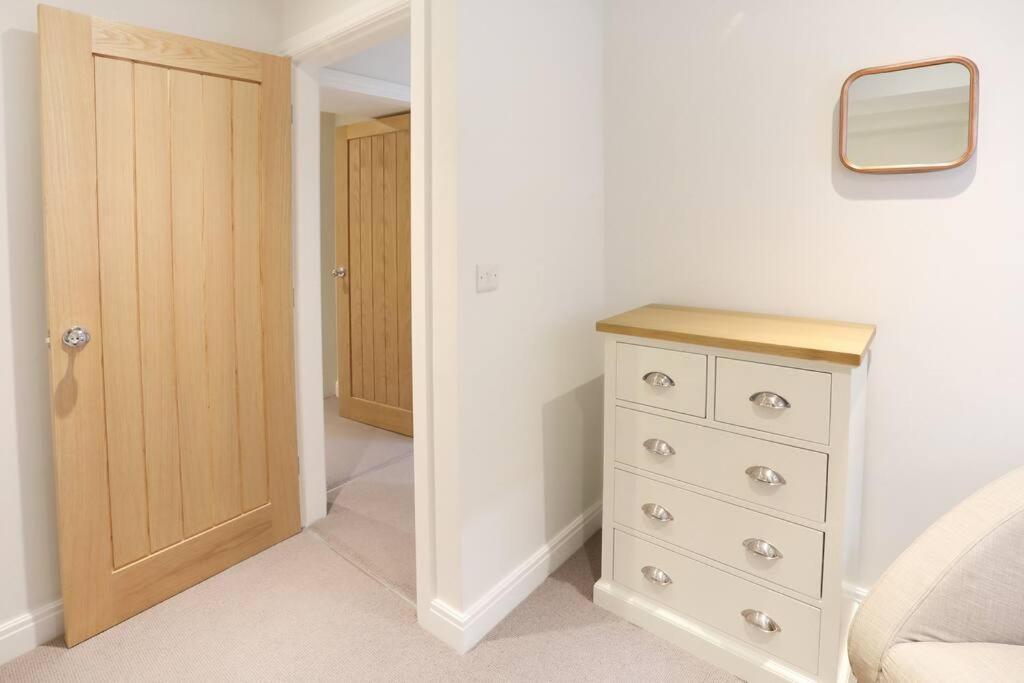 Central Ripon Apartment - View Of The Cathedral! Екстериор снимка